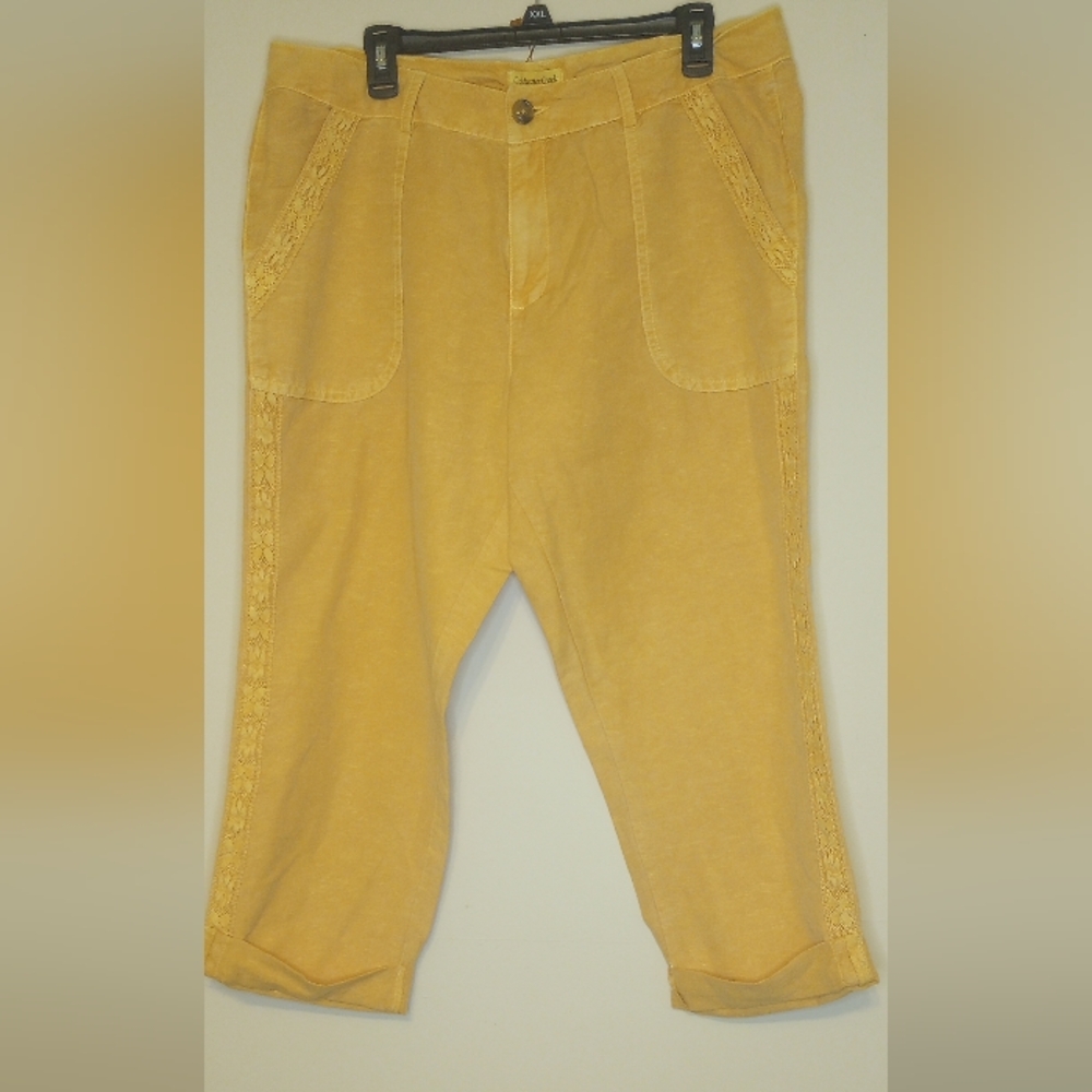 NWT Coldwater Creek Linen Blend Capris Soft Butter Yellow with Lace Trim Siz…
